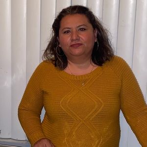 Meet your Posher, Alma